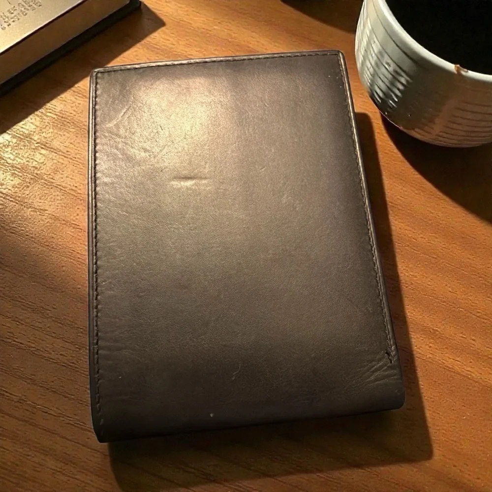 Hillman’s Black Top-Grain Leather Men’s Wallet New Unused Bifold Classic Style